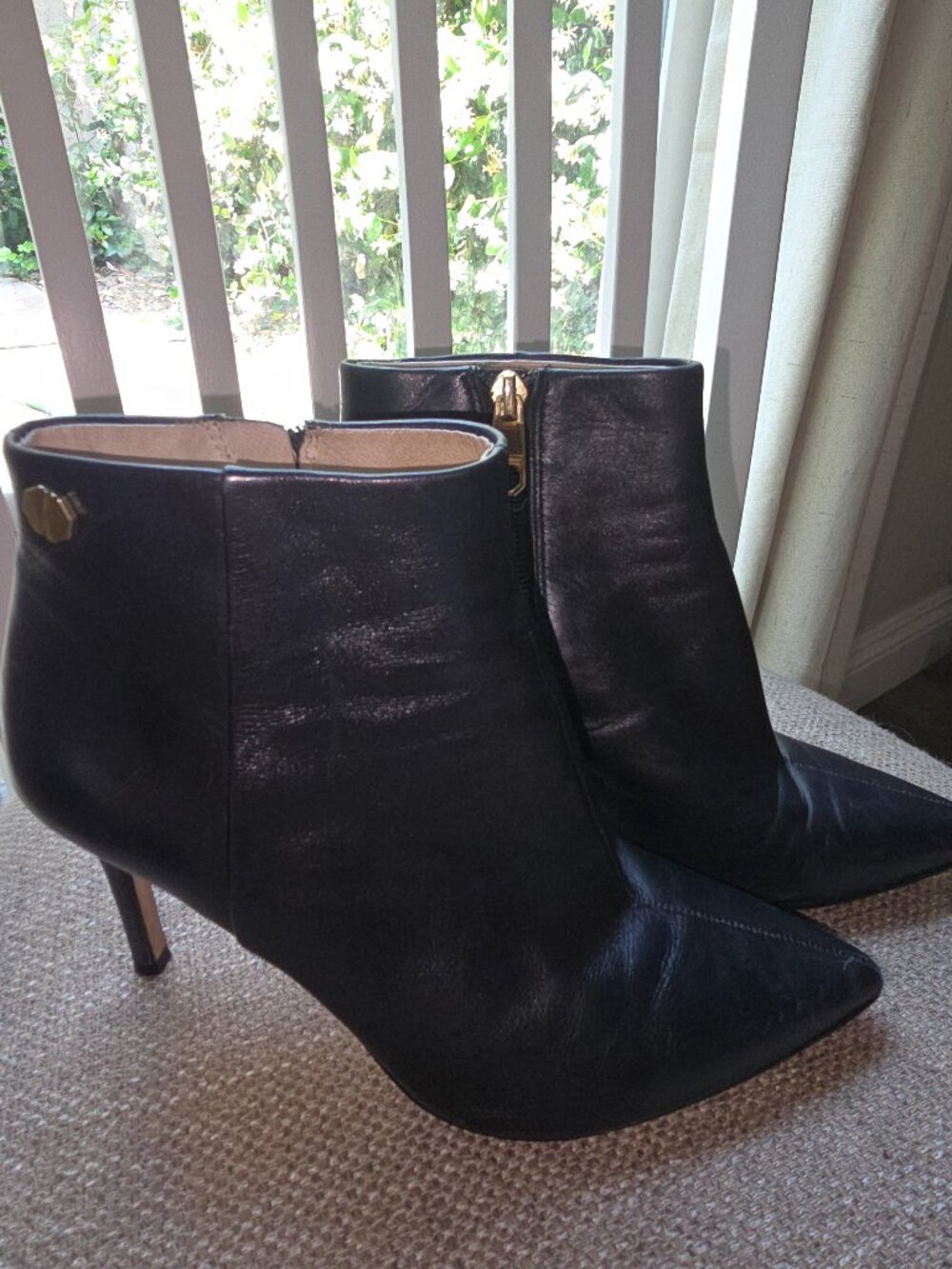 Louise et Cie Sonya black leather booties
